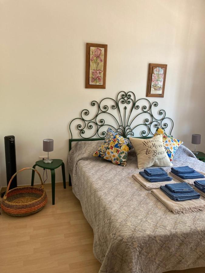 Casa Vacanza Brezza Di Maestrale Salerno Bagian luar foto