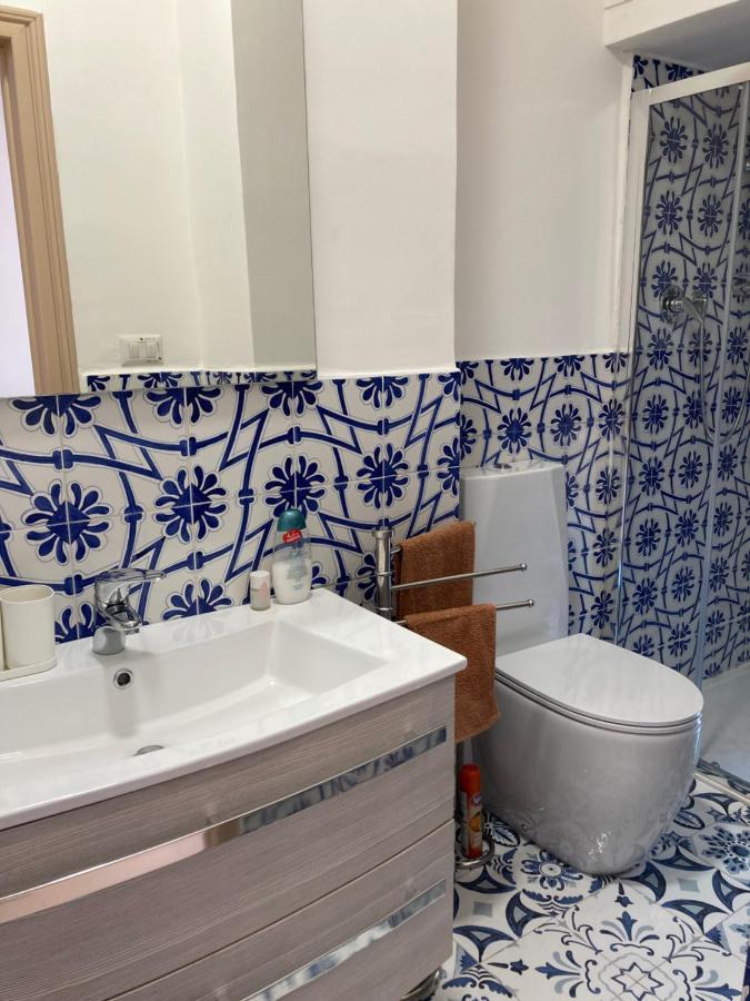 Casa Vacanza Brezza Di Maestrale Salerno Bagian luar foto