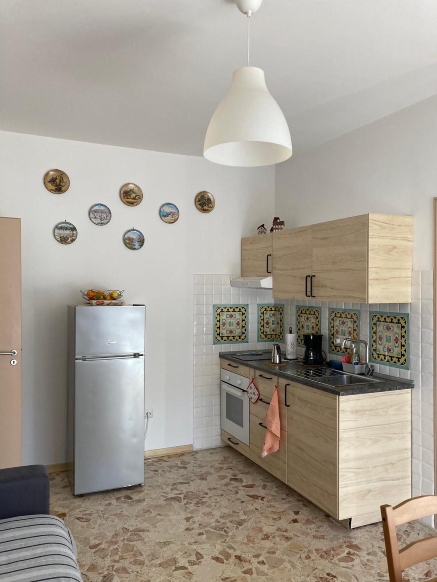 Casa Vacanza Brezza Di Maestrale Salerno Bagian luar foto