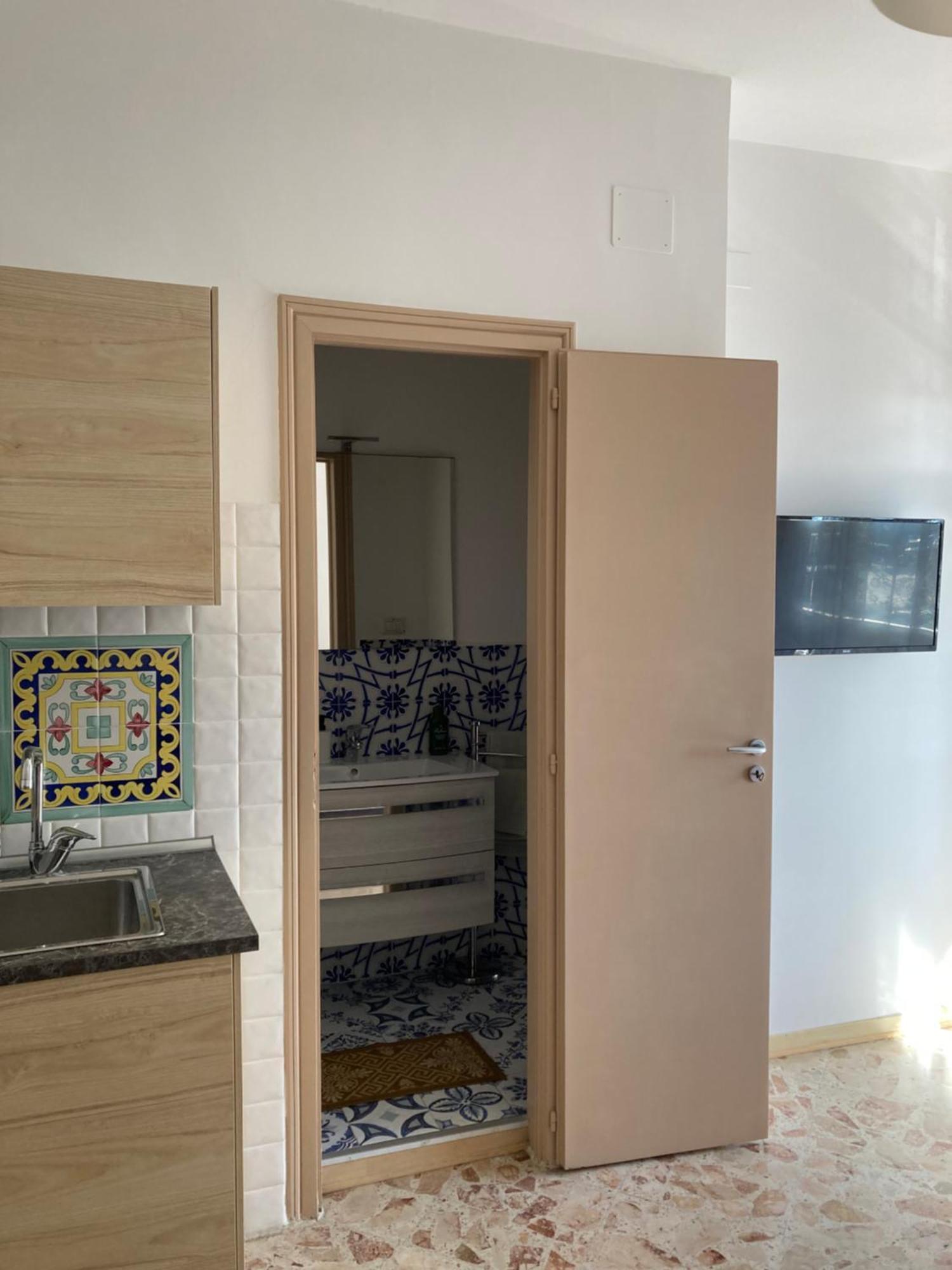 Casa Vacanza Brezza Di Maestrale Salerno Bagian luar foto